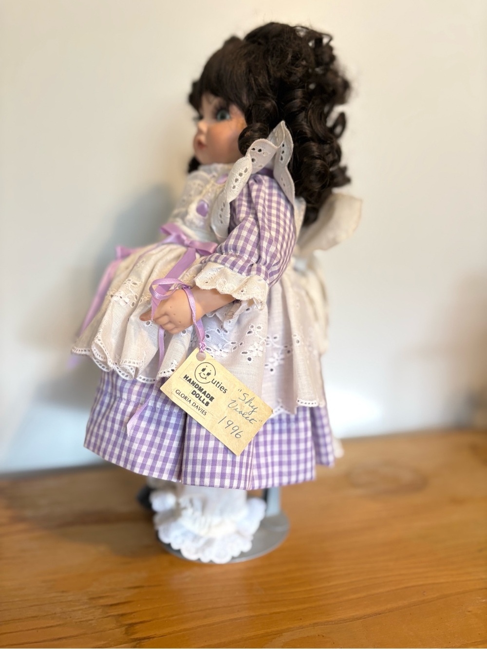Cuties Handmade Artist Doll Shy Violet by Gloria Davies 1996 “Shy Violet” - Picture 5 of 15